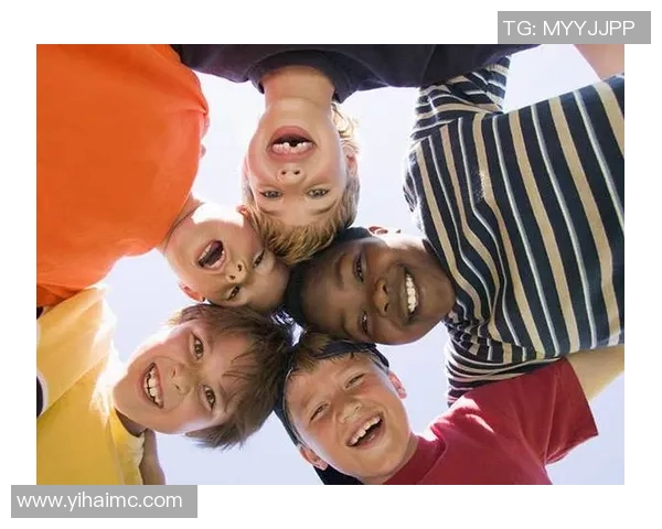 足球球星笑容背后的魅力展现与个人魅力的完美融合